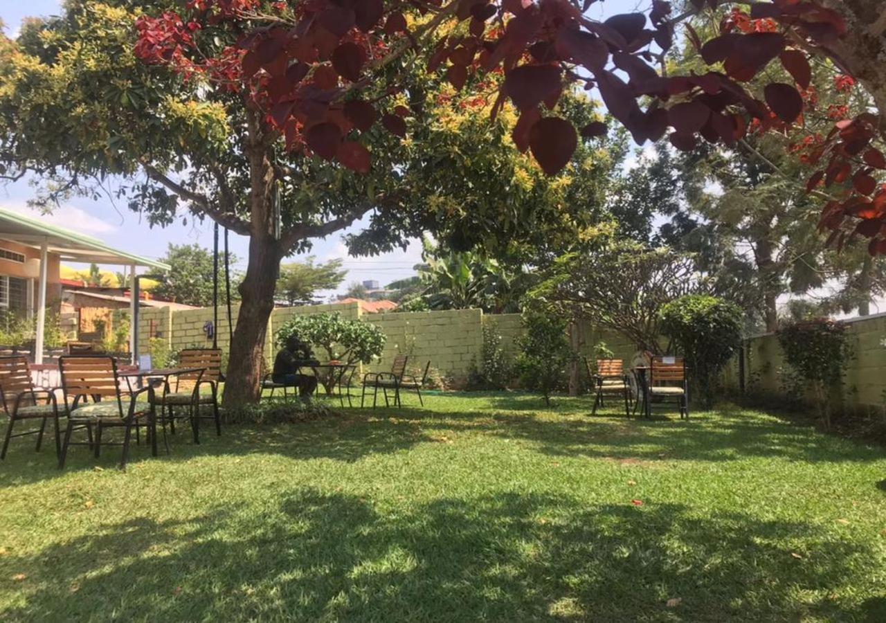 Tea House Bnb Кигали Экстерьер фото