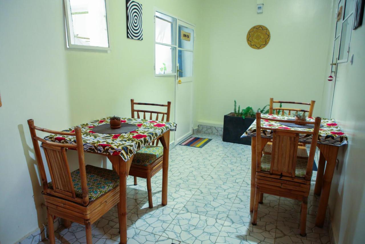 Tea House Bnb Кигали Экстерьер фото